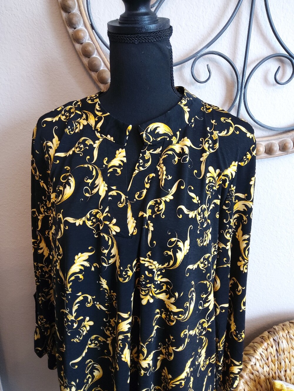 Dear Scarlett Black & Gold Baroque Tunic Top - Picture 2 of 11